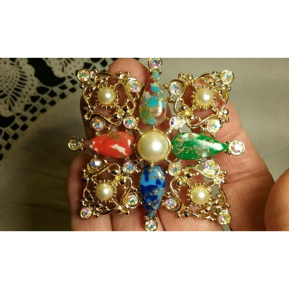 Sarah coventry shop jewelry 1960s